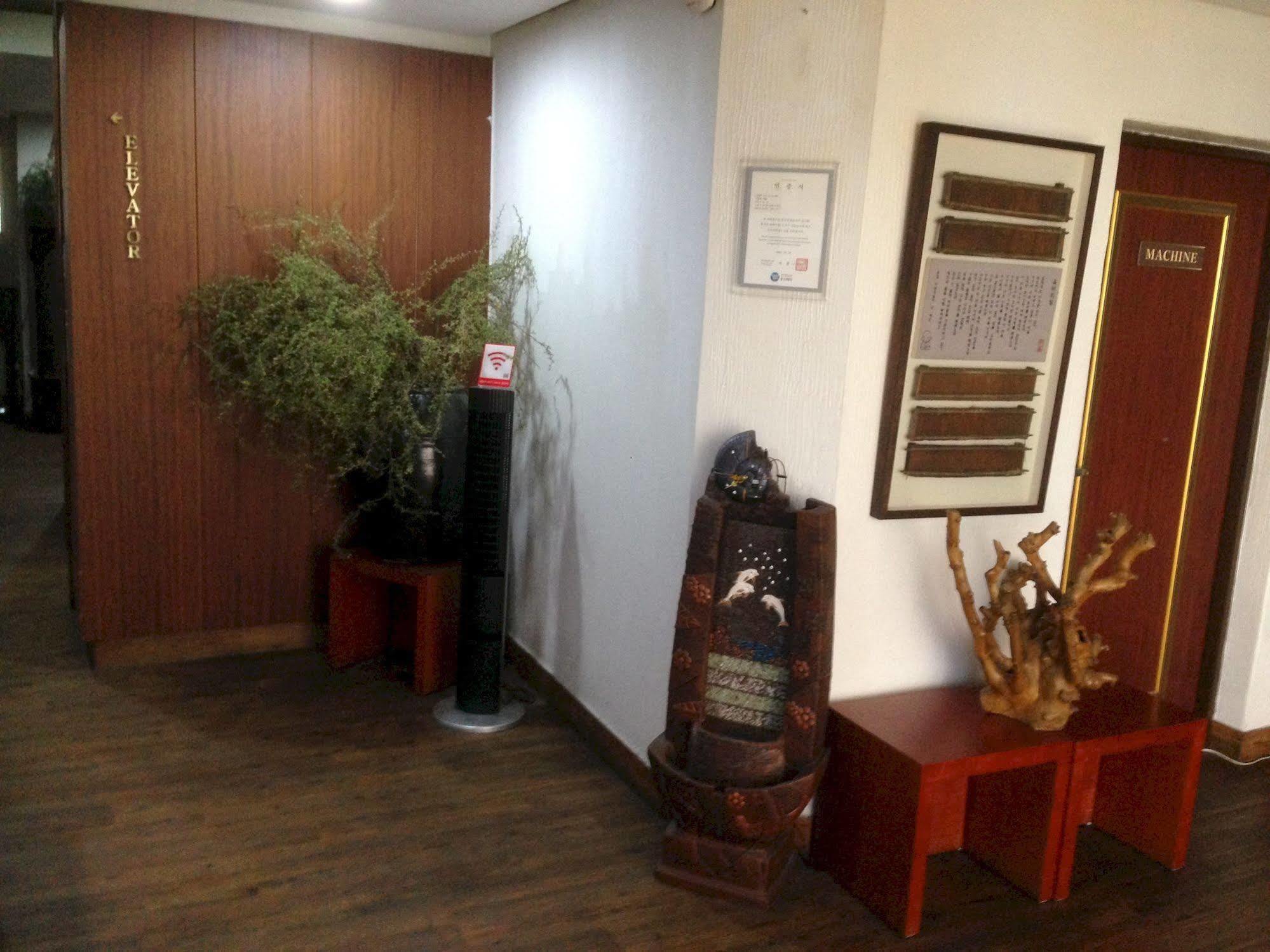 Daegu Goodstay Herotel Exterior photo