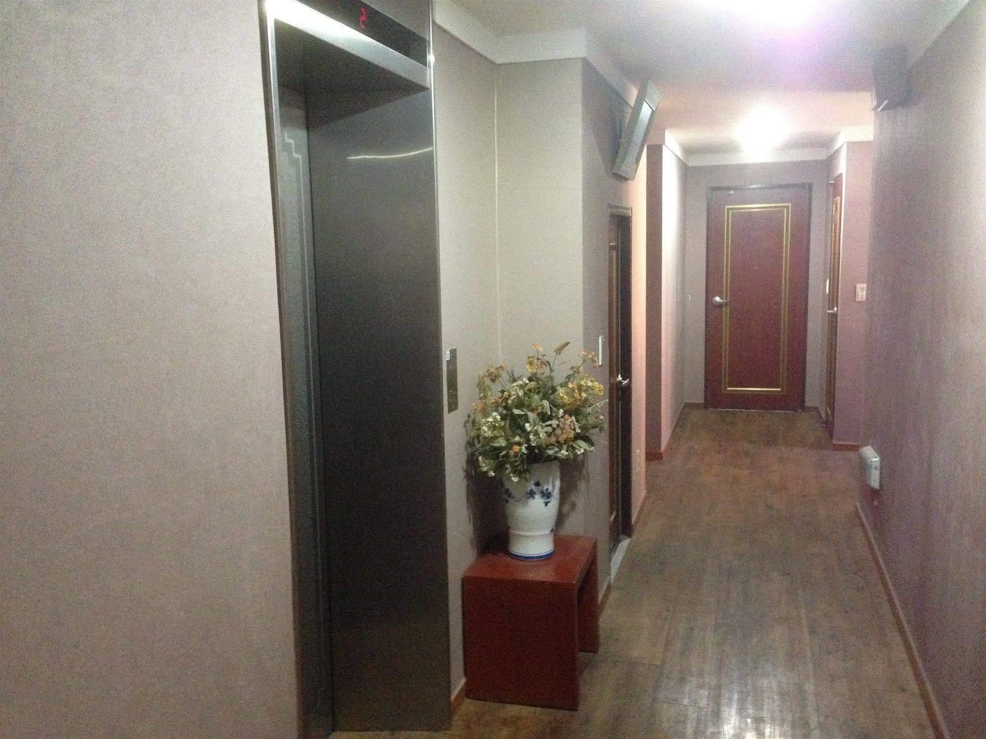 Daegu Goodstay Herotel Exterior photo