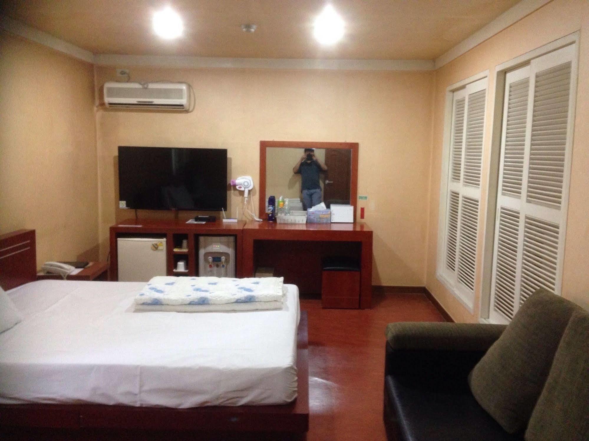 Daegu Goodstay Herotel Exterior photo